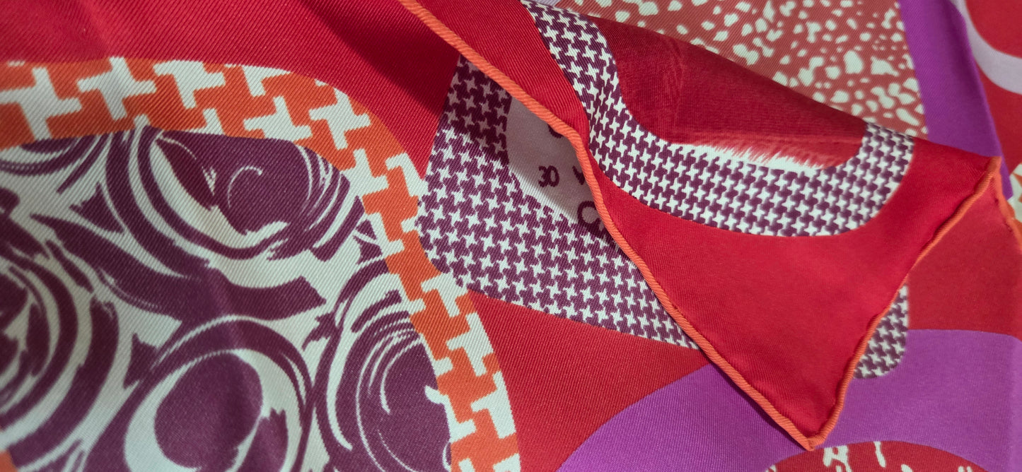 Christian Dior Carré en silk de soie