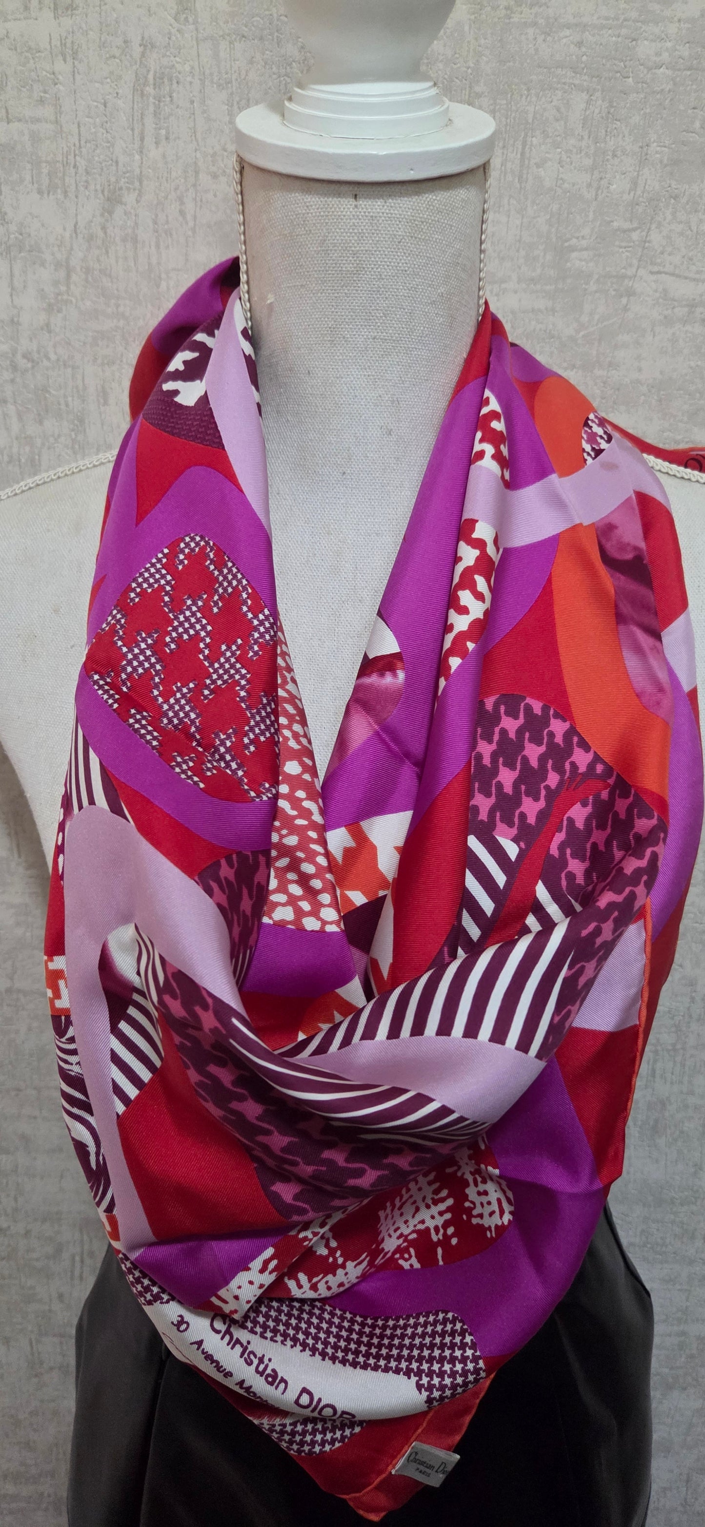 Christian Dior Carré en silk de soie