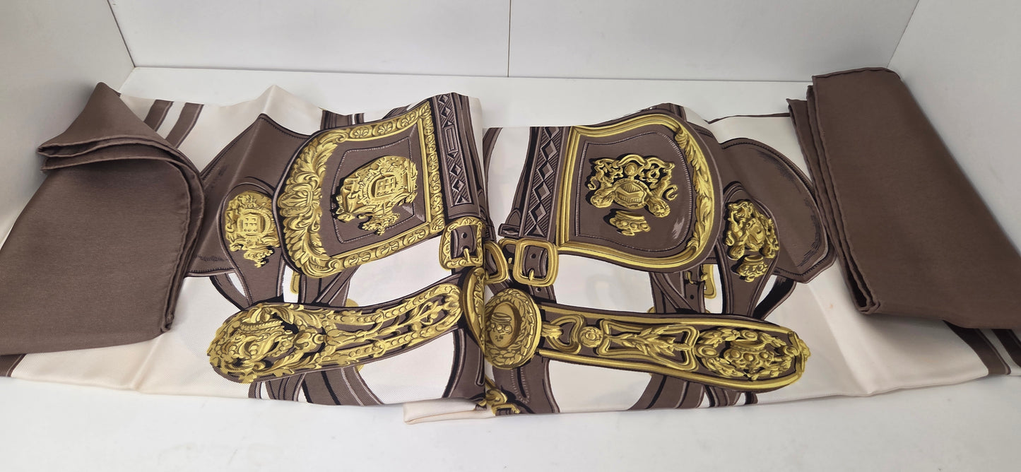Carré Hermès en twill de soie "Brides de Gala"