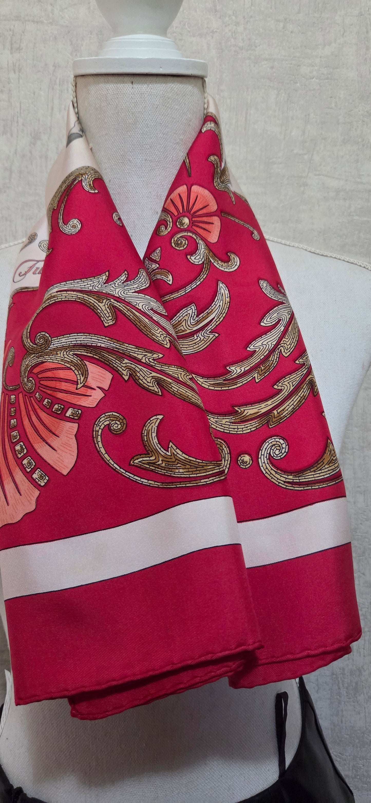 Carré Hermès en twill de soie "Le Cheval de Turc"