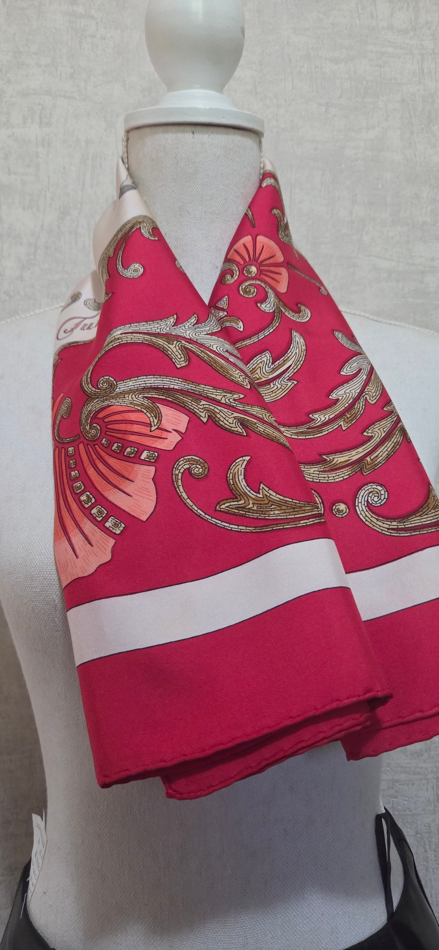 Carré Hermès en twill de soie "Le Cheval de Turc"