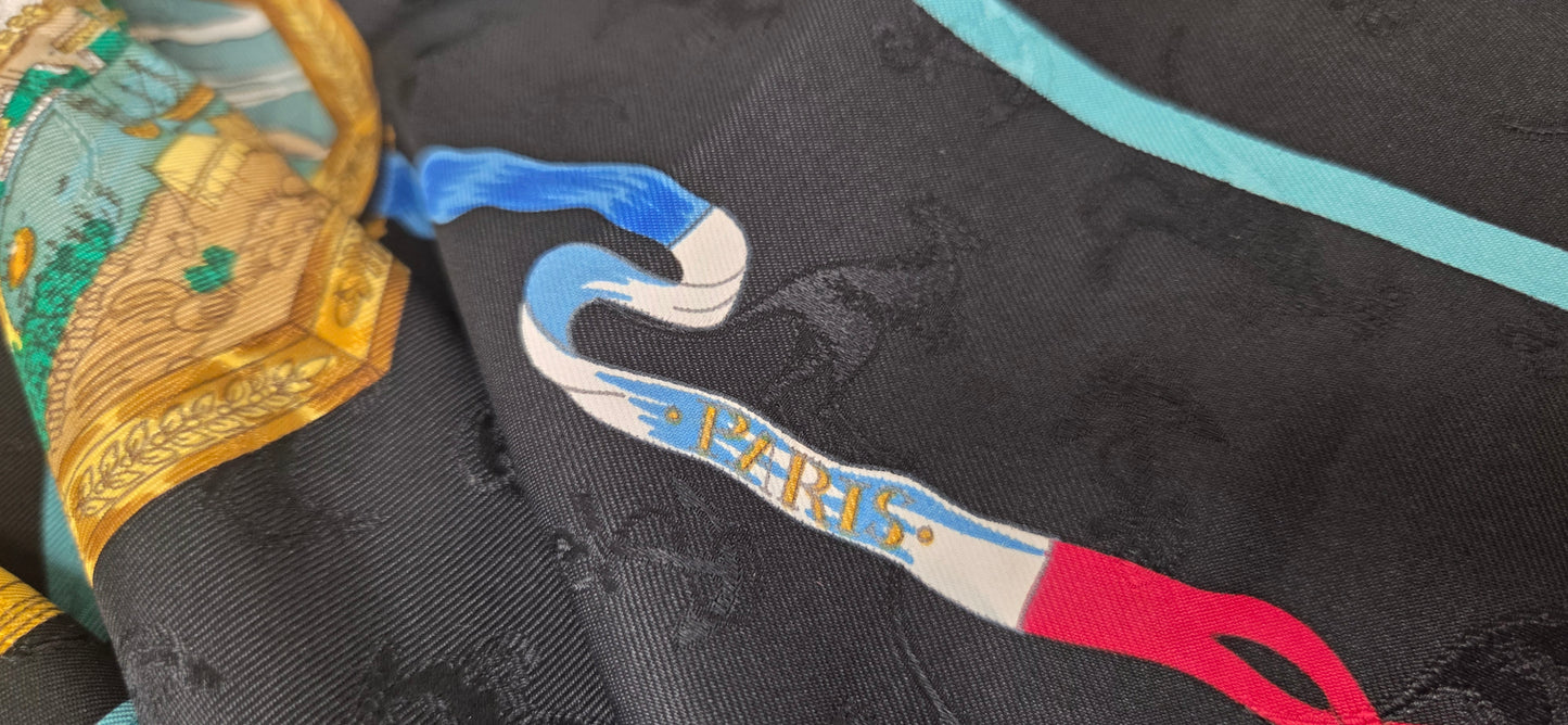 Carré Hermès en twill de soie "Le Geographe "
