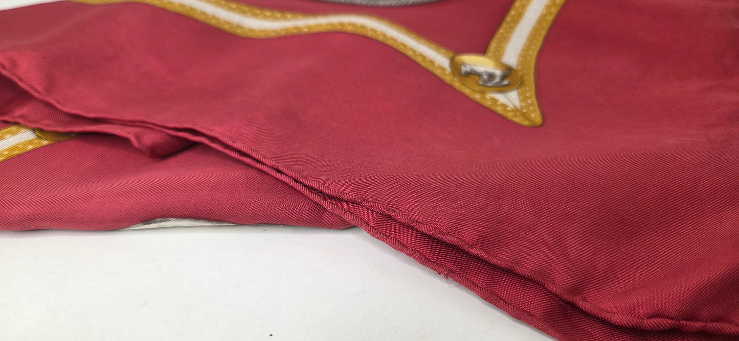 Carré Hermès en twill de soie "Le Laisser Courre "