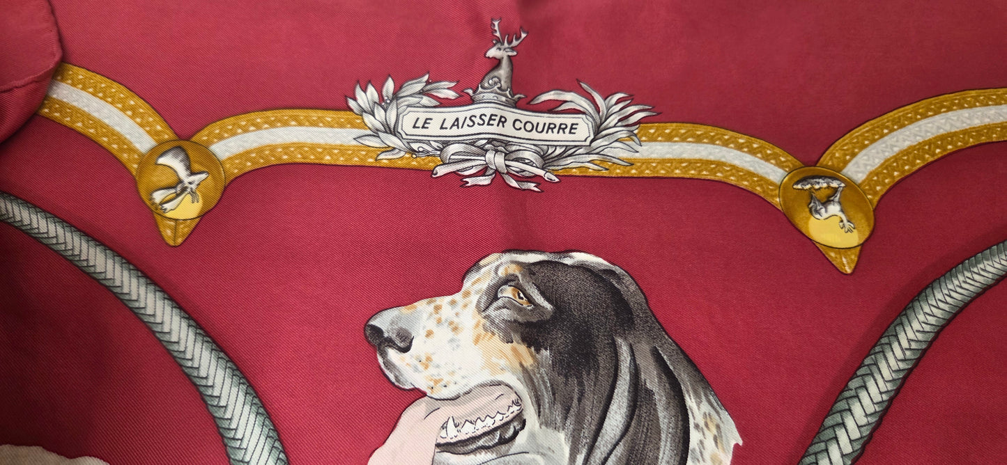 Carré Hermès en twill de soie "Le Laisser Courre "