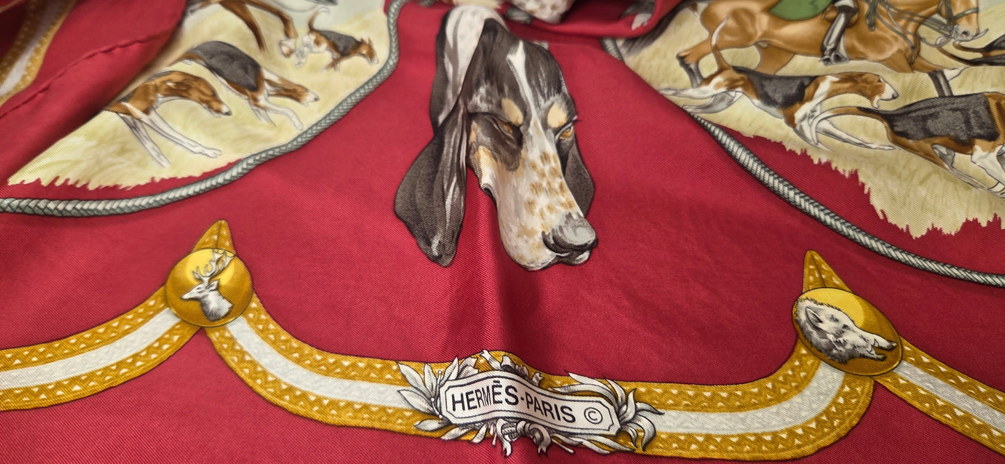 Carré Hermès en twill de soie "Le Laisser Courre "