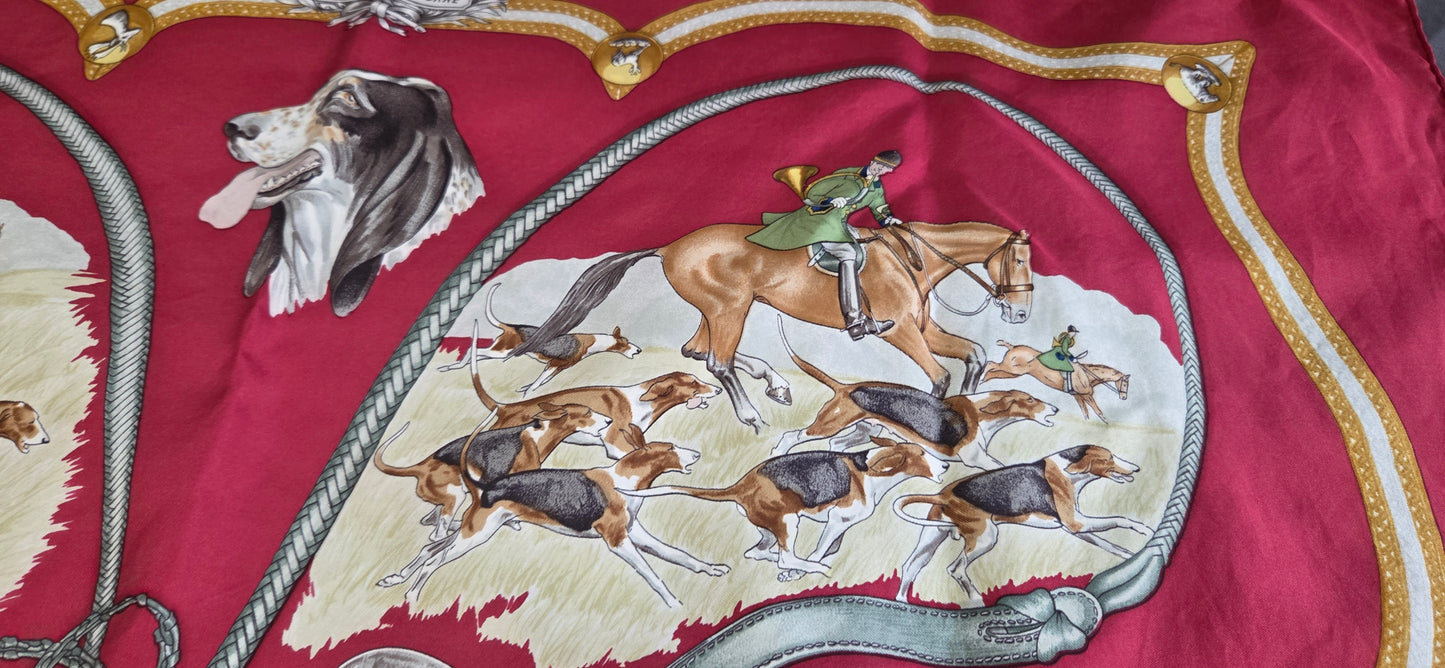 Carré Hermès en twill de soie "Le Laisser Courre "