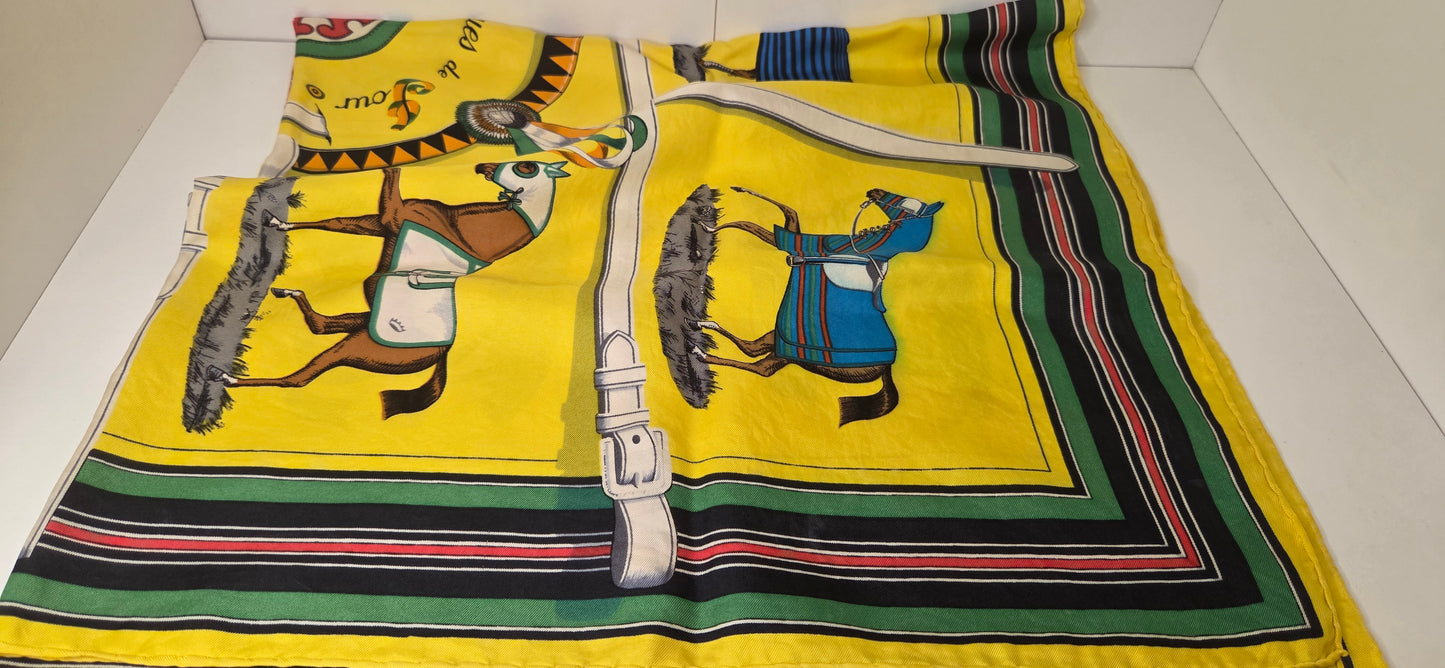 Carré Hermès en twill de "Couvertures et tenues de Jour "