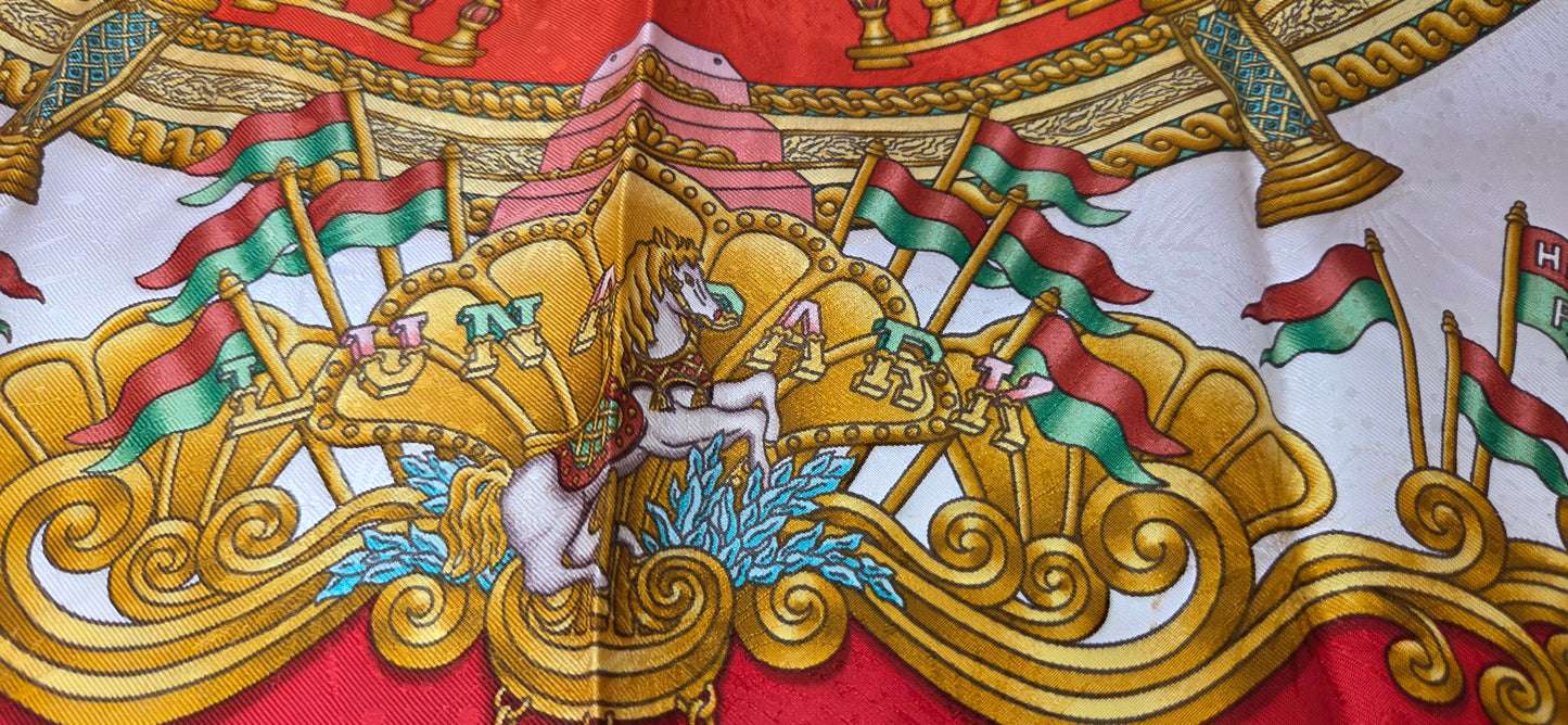 Carré Hermès en twill de soie "Luna Park "