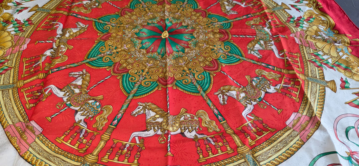 Carré Hermès en twill de soie "Luna Park "