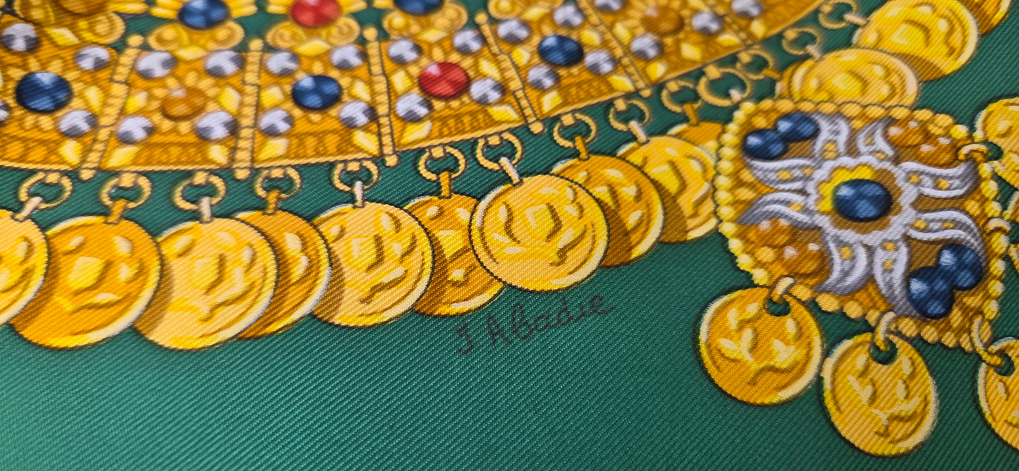Carré Hermès en twill de soie "Kosmima "