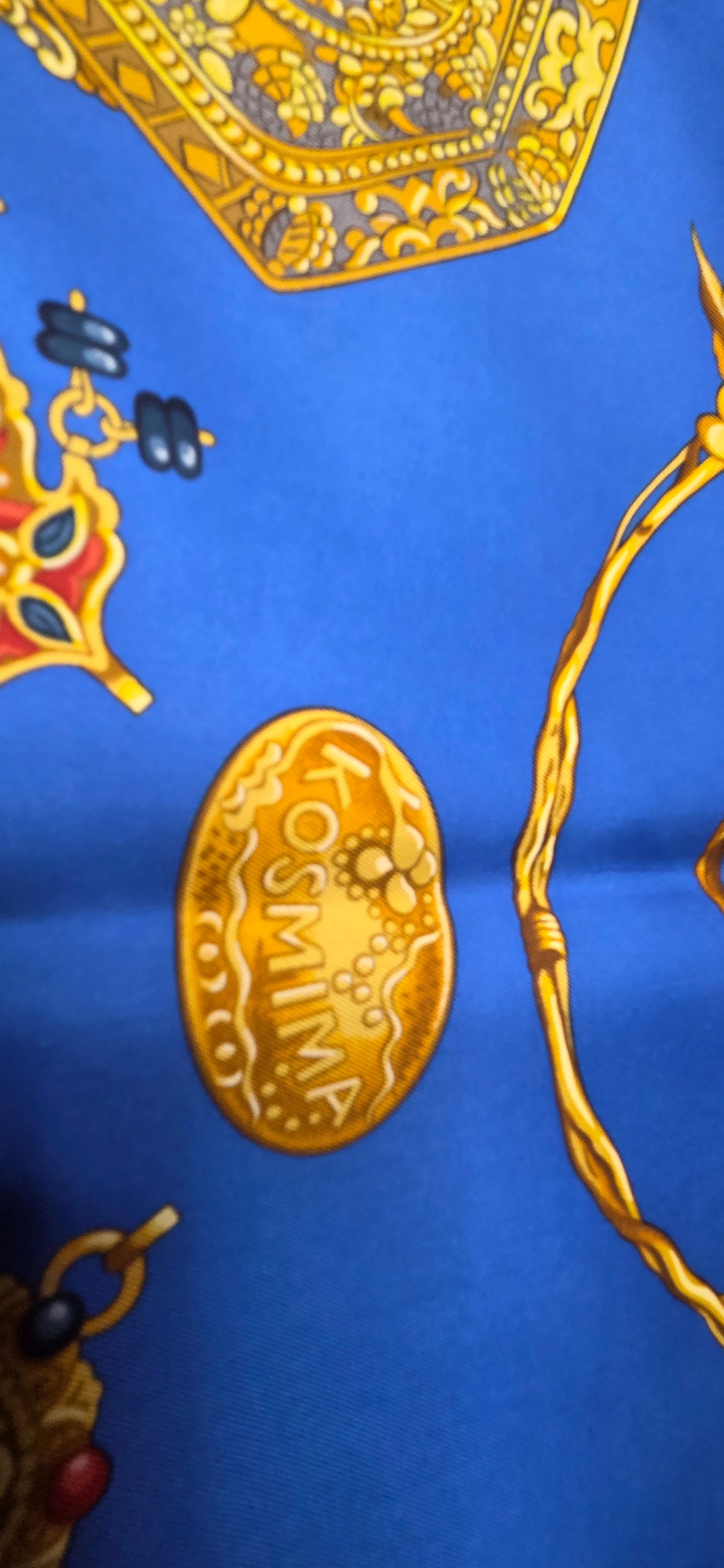 Carré Hermès en twill de soie "Kosmima "