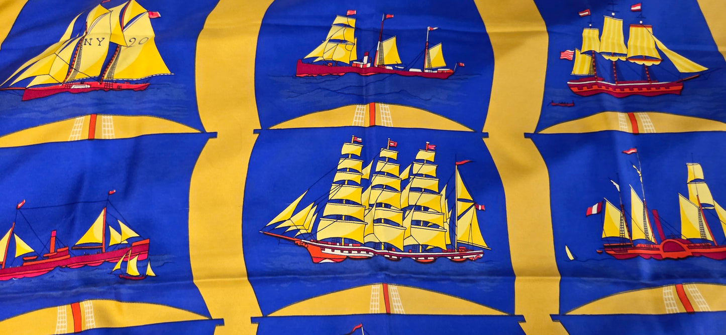 Carré Hermès en twill de soie "Grand Largue"