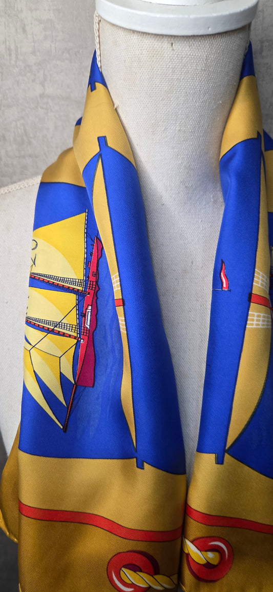 Carré Hermès en twill de soie "Grand Largue"