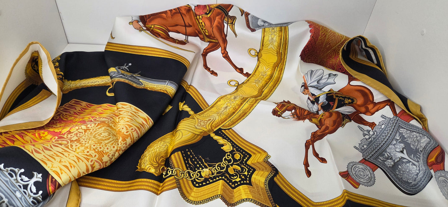 Carré Hermès en twill de soie "1821 Cavalier Ottoman"