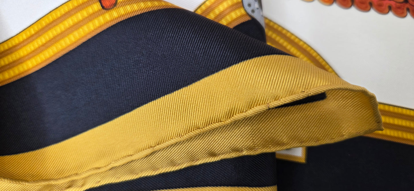 Carré Hermès en twill de soie "1821 Cavalier Ottoman"
