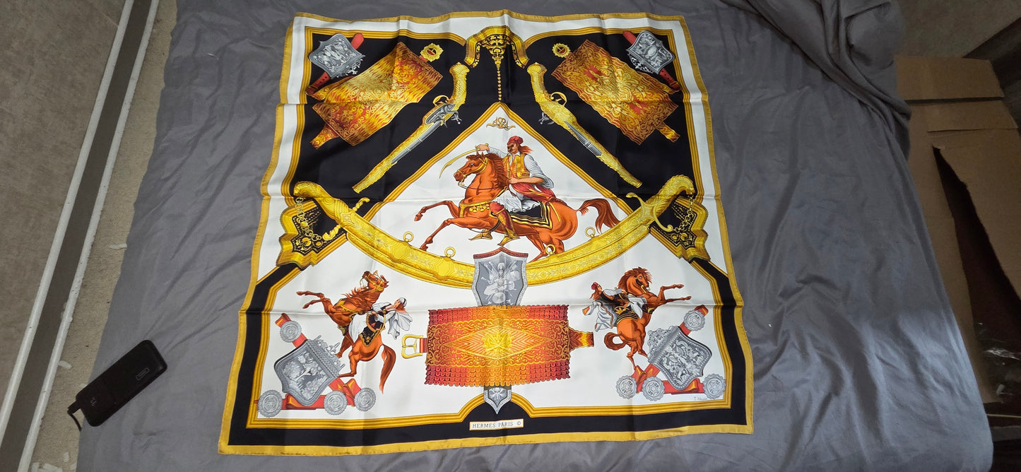 Carré Hermès en twill de soie "1821 Cavalier Ottoman"