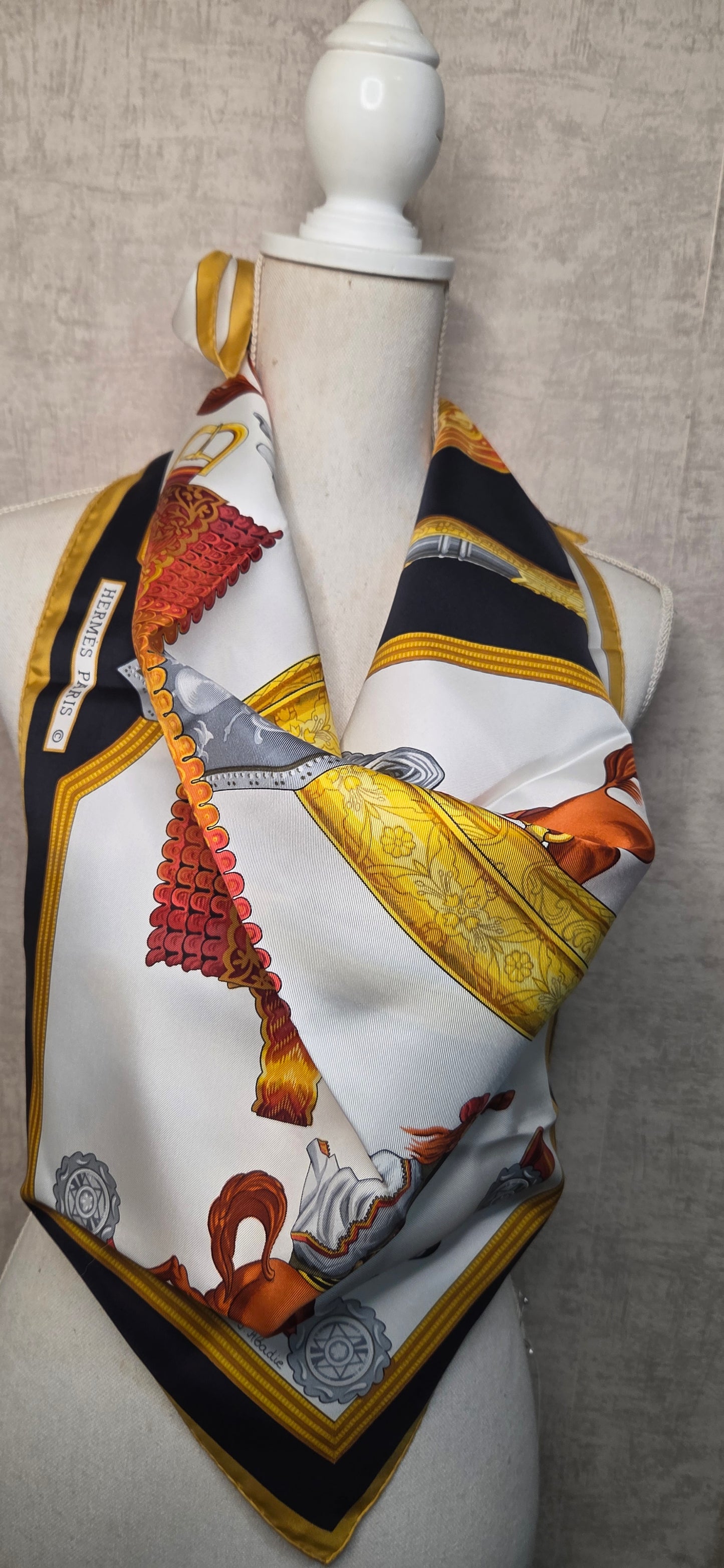 Carré Hermès en twill de soie "1821 Cavalier Ottoman"