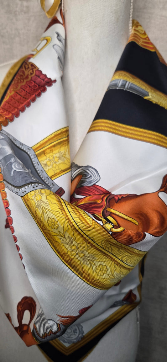 Carré Hermès en twill de soie "1821 Cavalier Ottoman"