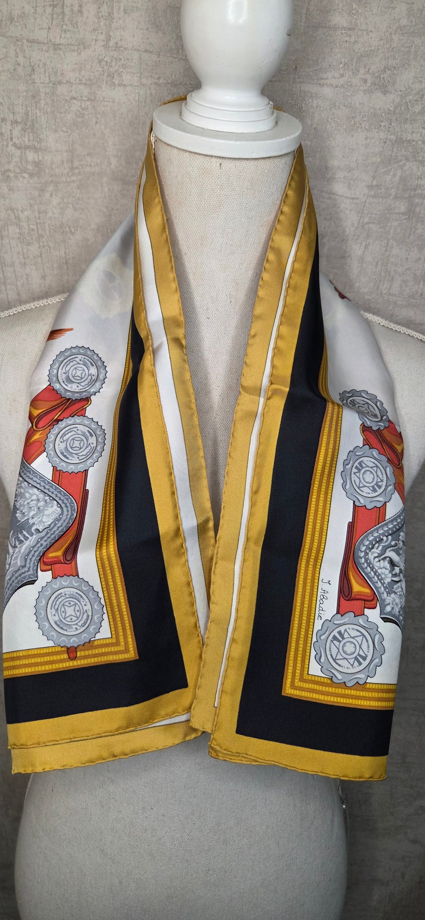 Carré Hermès en twill de soie "1821 Cavalier Ottoman"