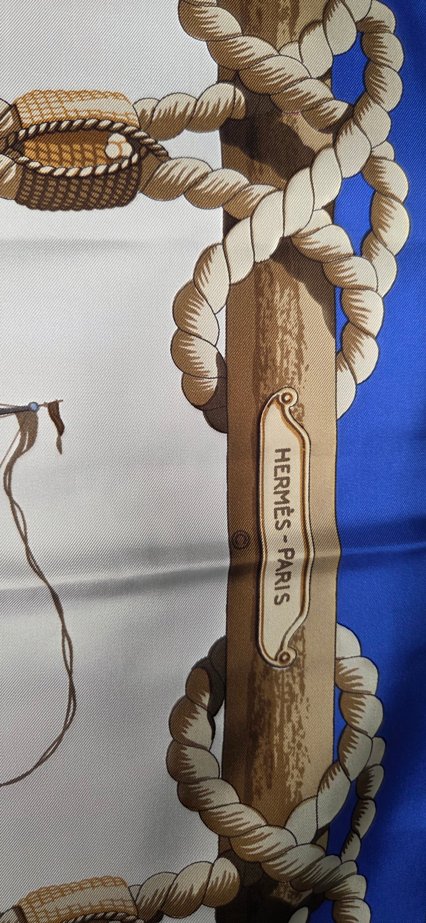 Carré Hermès en twill de soie intitulé "Tribord"