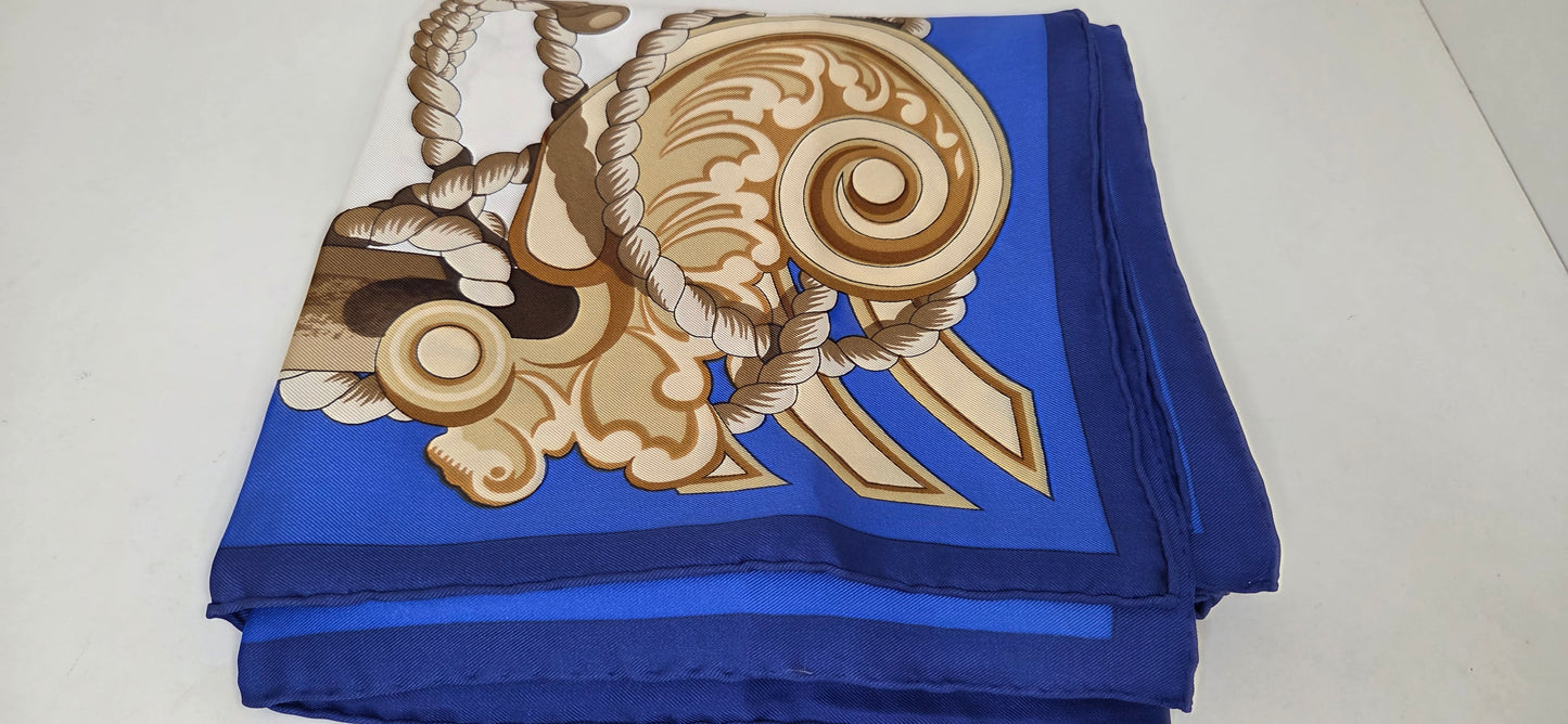 Carré Hermès en twill de soie intitulé "Tribord"