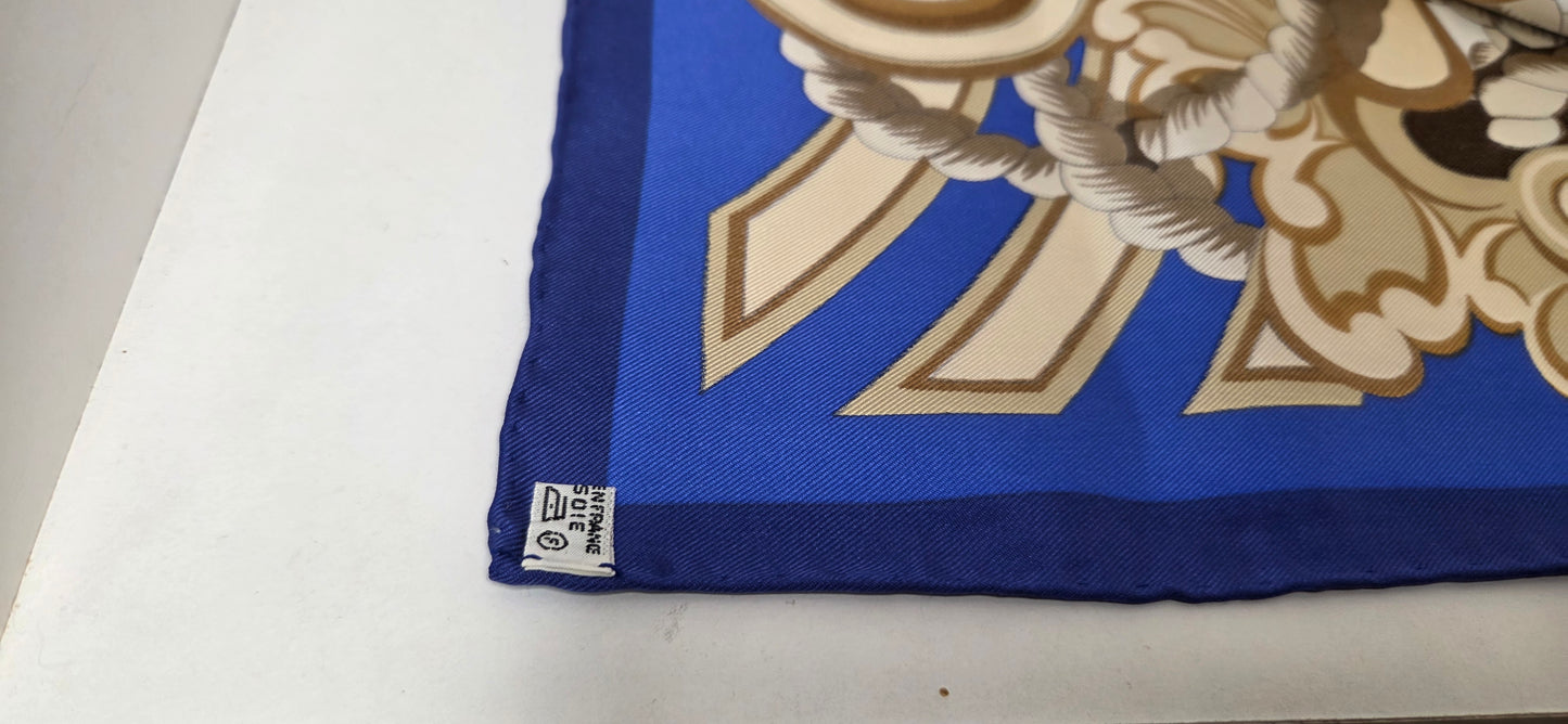 Carré Hermès en twill de soie intitulé "Tribord"