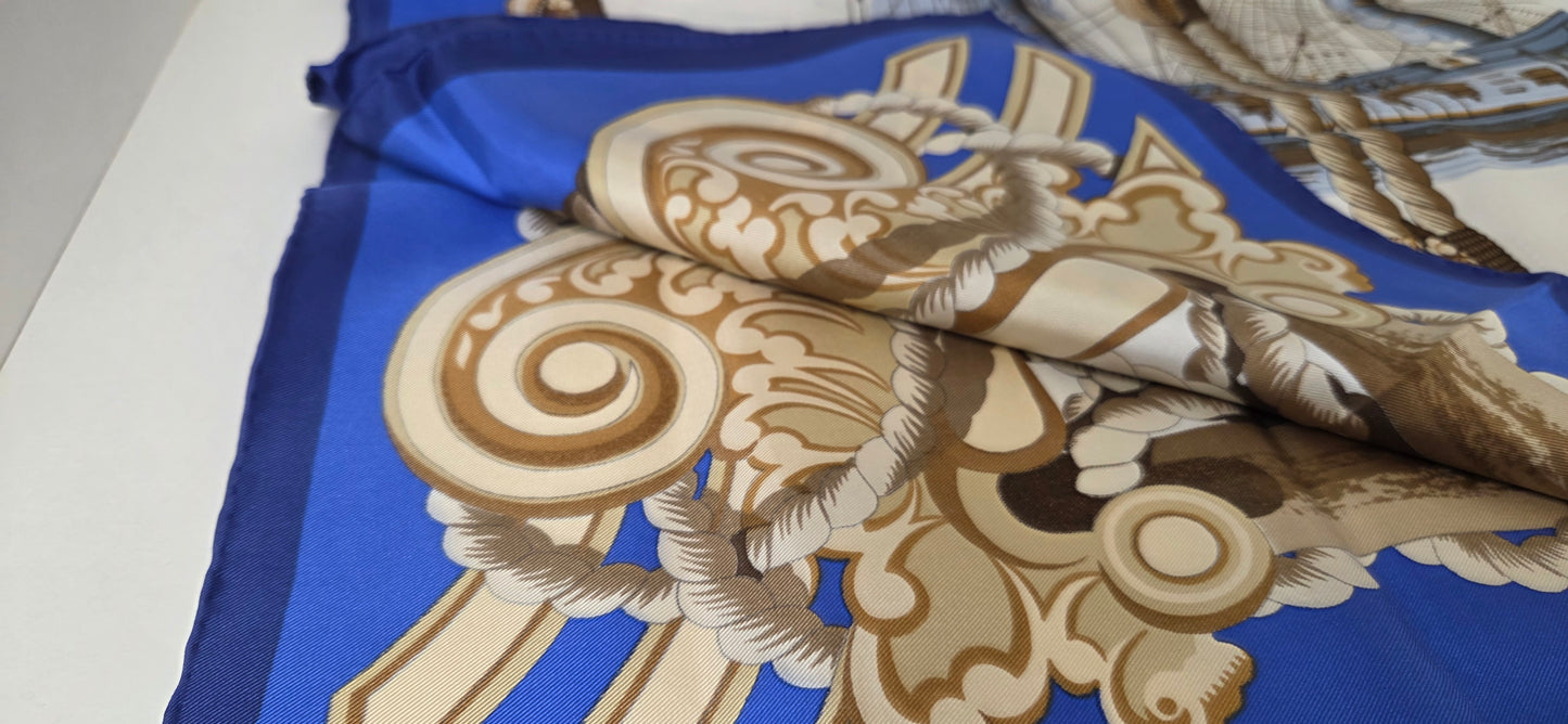 Carré Hermès en twill de soie intitulé "Tribord"