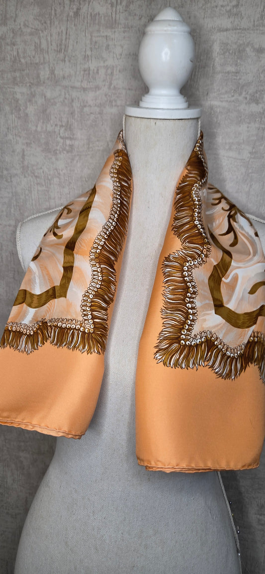 Carré Hermès en twill de soie "Fripon"