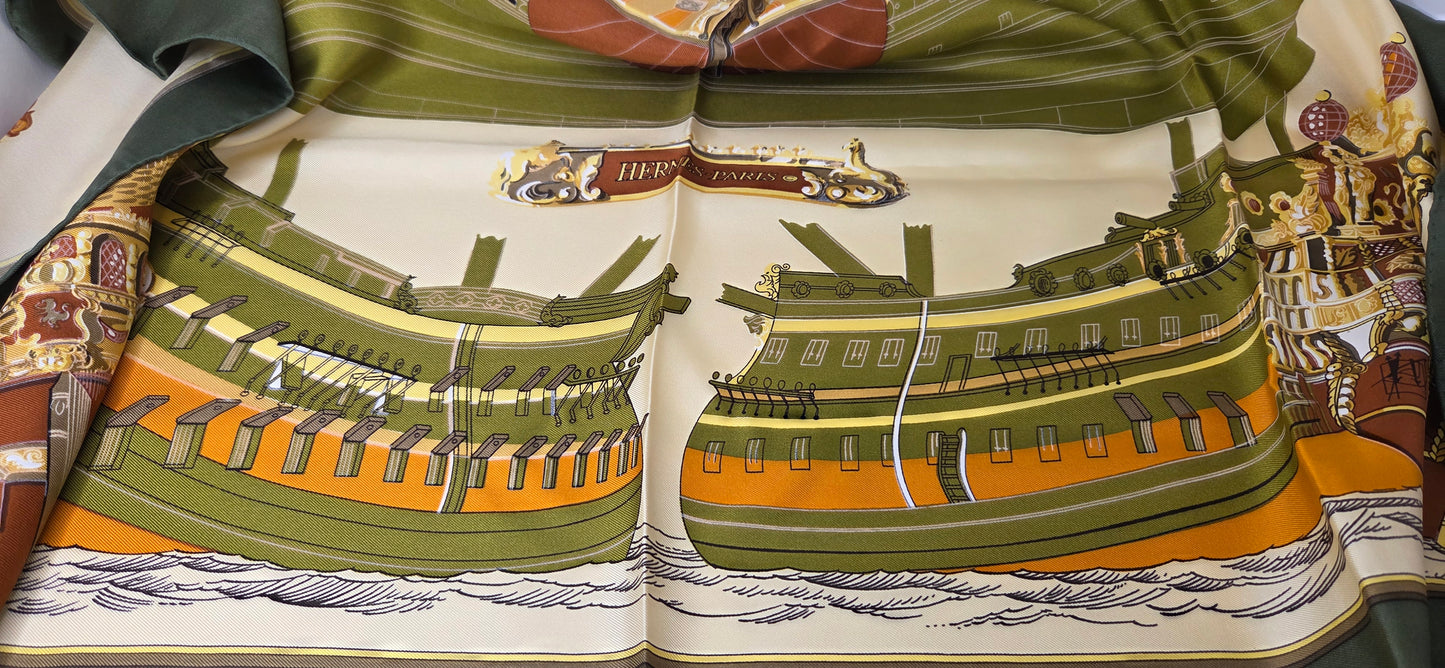 Carré Hermès en twill de soie "Grande Marine"