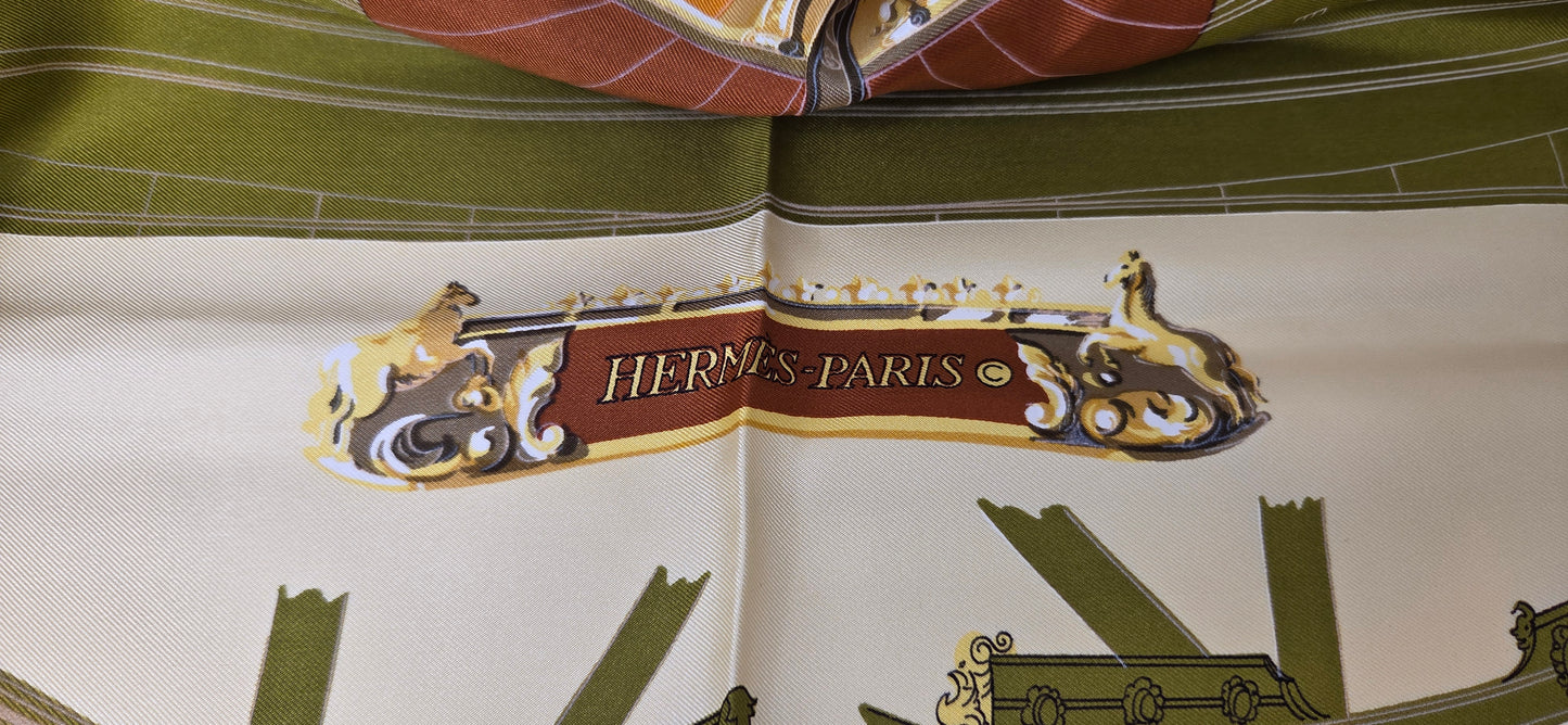 Carré Hermès en twill de soie "Grande Marine"