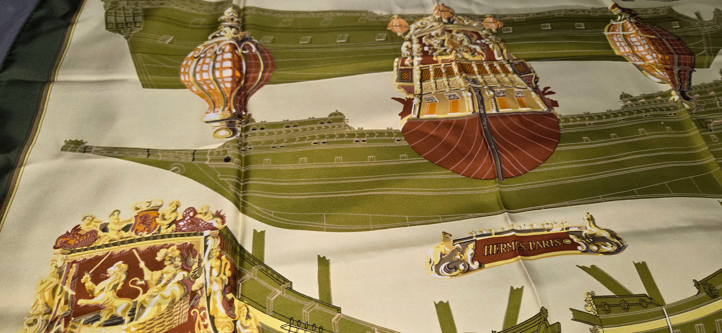 Carré Hermès en twill de soie "Grande Marine"