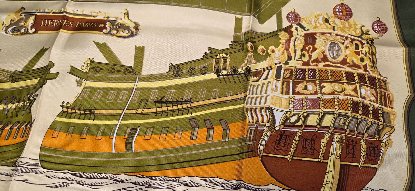 Carré Hermès en twill de soie "Grande Marine"