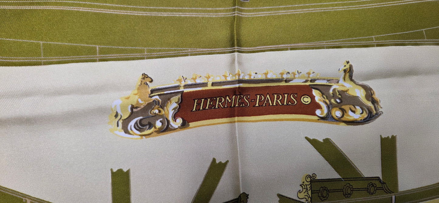 Carré Hermès en twill de soie "Grande Marine"