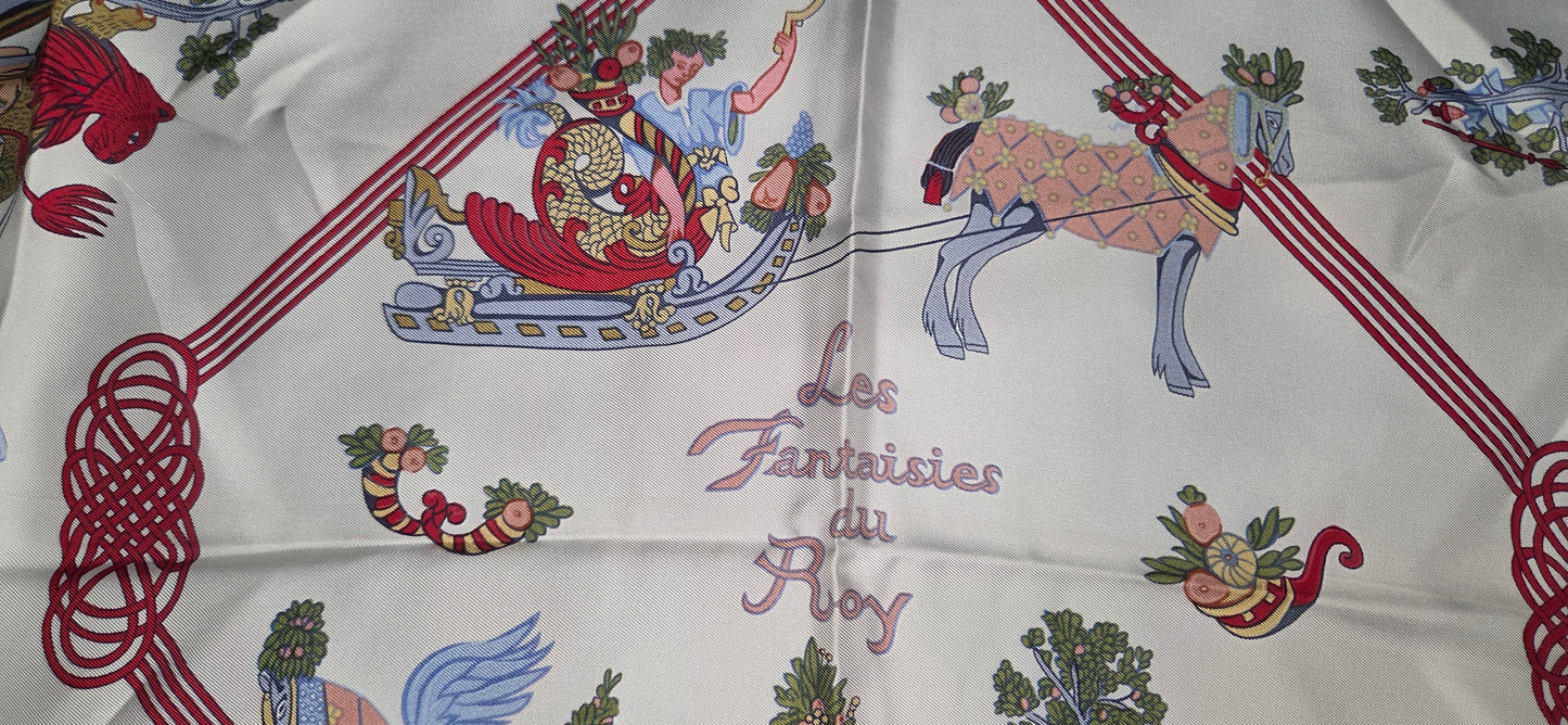 Carré Hermès en twill de soie "Les Fantaisies du Roy "