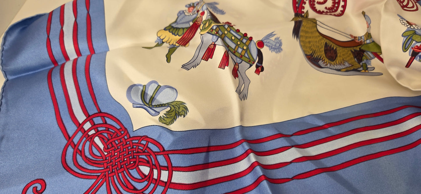 Carré Hermès en twill de soie "Les Fantaisies du Roy "