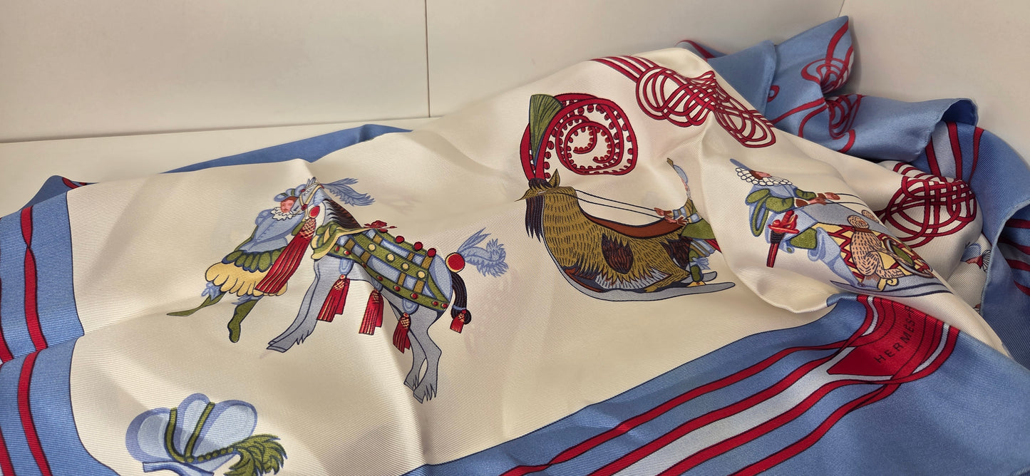 Carré Hermès en twill de soie "Les Fantaisies du Roy "