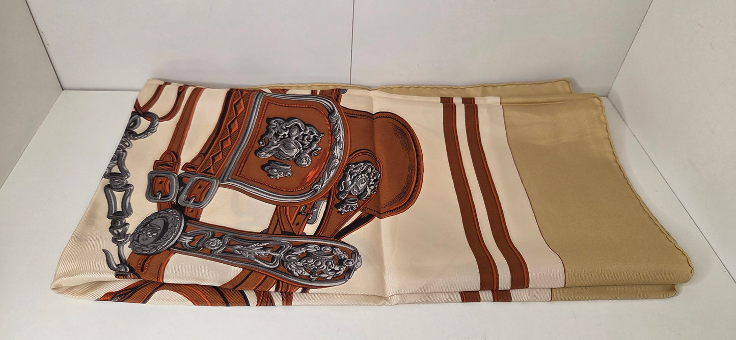 Carré Hermès en twill de soie "Brides de Gala "