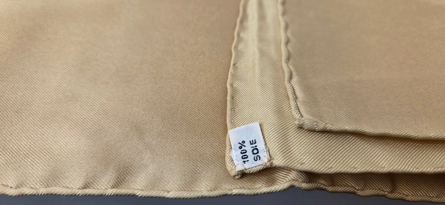 Carré Hermès en twill de soie "Brides de Gala "