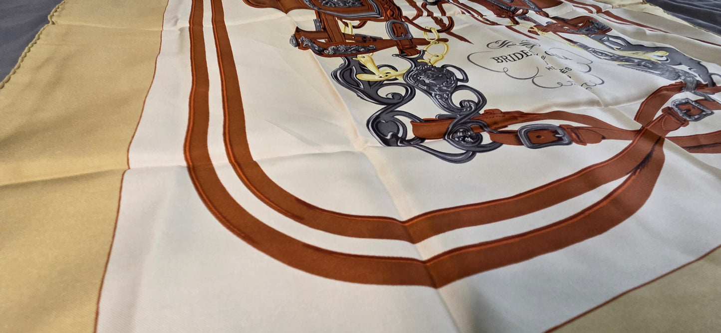 Carré Hermès en twill de soie "Brides de Gala "