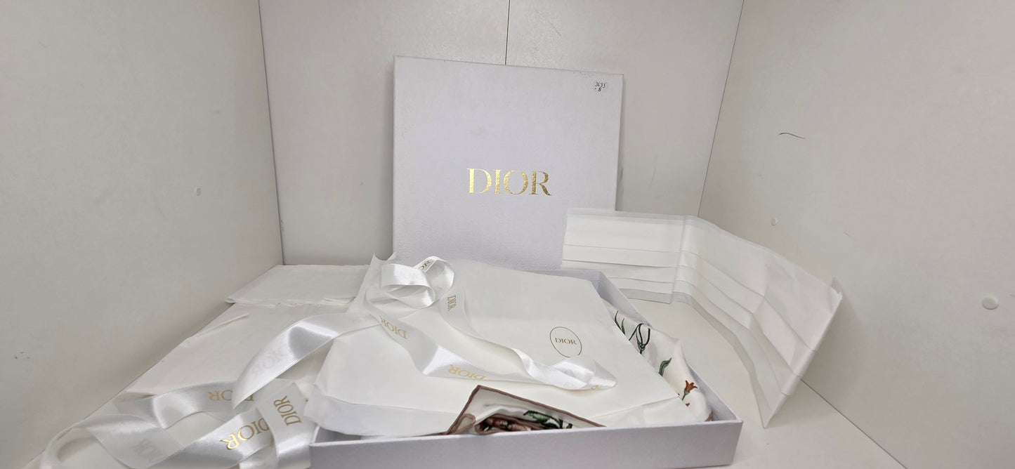 Carré Dior
