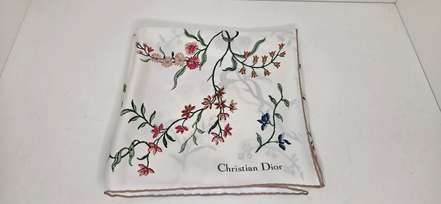 Carré Dior