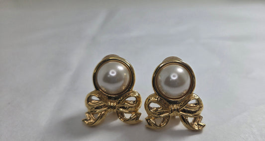 Nina Ricci Vintage Excellent Clips Earrings