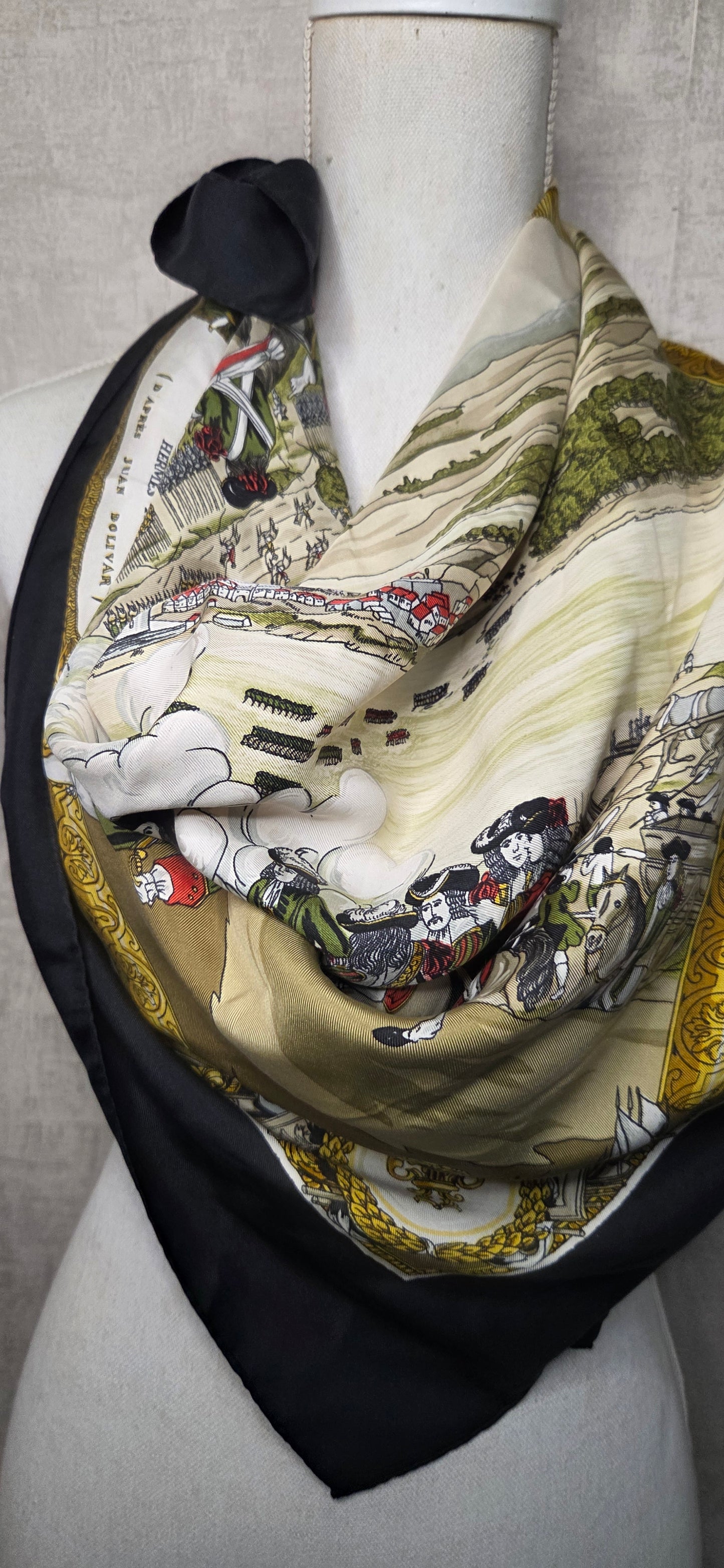 Carré Hermès en twill de soie intitulé "Les Armées en Campagne "