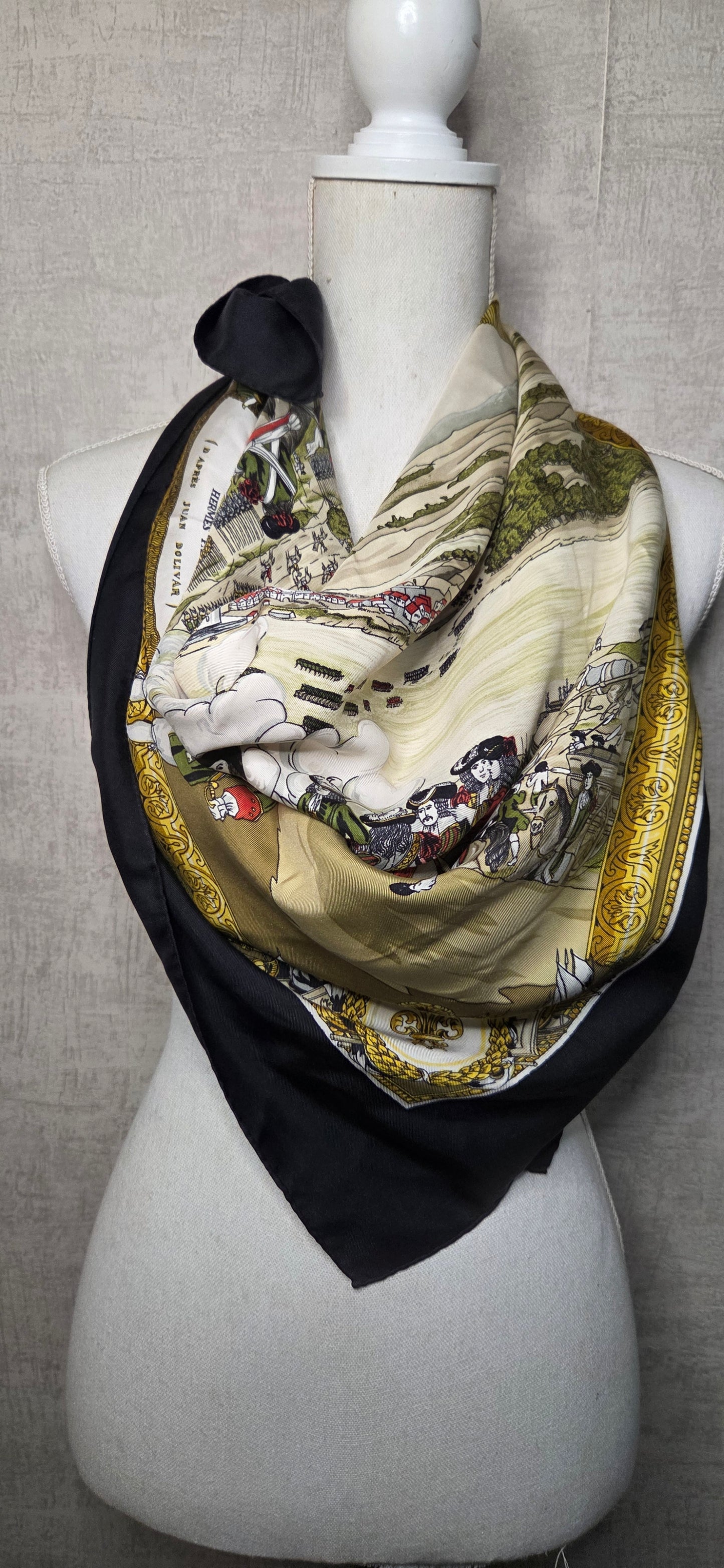 Carré Hermès en twill de soie intitulé "Les Armées en Campagne "