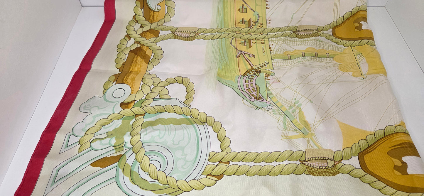 Carré Hermès en twill de soie intitulé "Tribord "