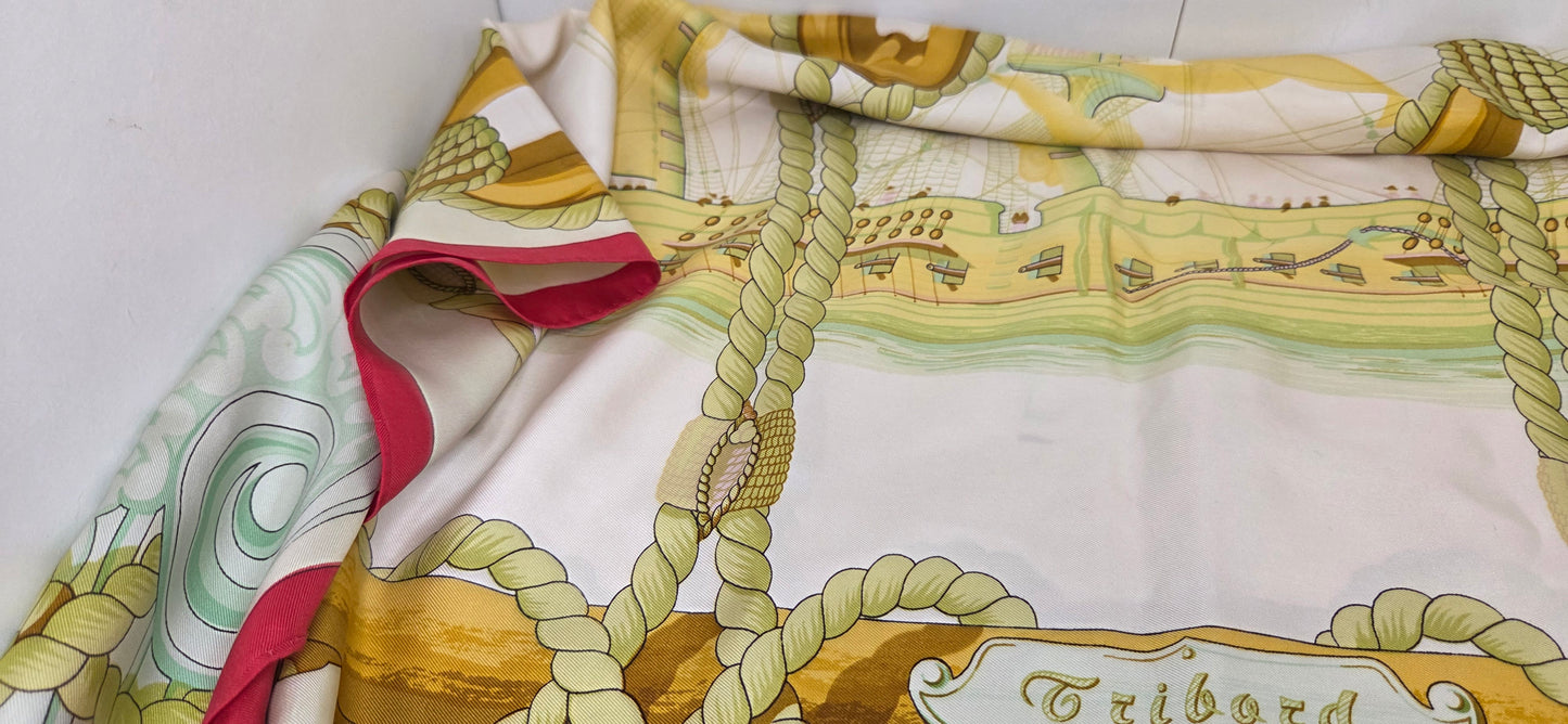Carré Hermès en twill de soie intitulé "Tribord "