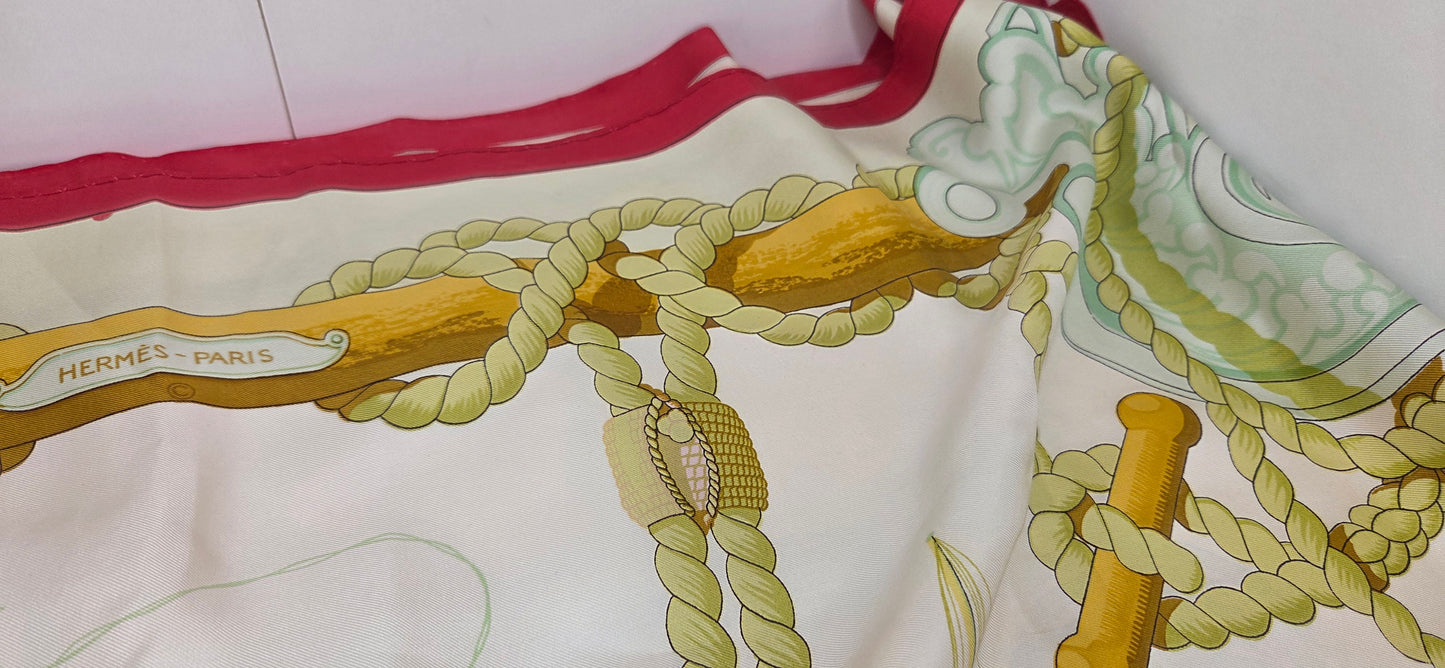 Carré Hermès en twill de soie intitulé "Tribord "