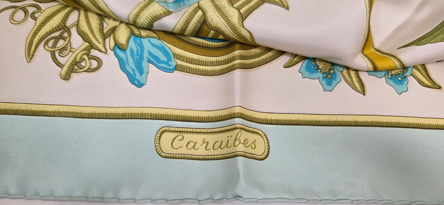 Carré Hermès en twill de soie intitulé "Caraïbes "