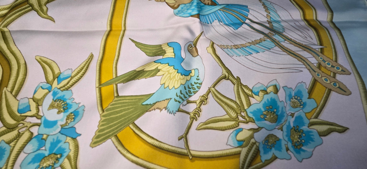 Carré Hermès en twill de soie intitulé "Caraïbes "