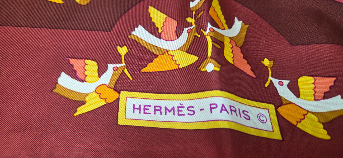 Carré Hermès en twill de soie intitulé "Ritote"